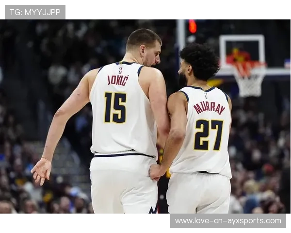 约基奇助攻喂饼轻松得分，掘金攻势升级