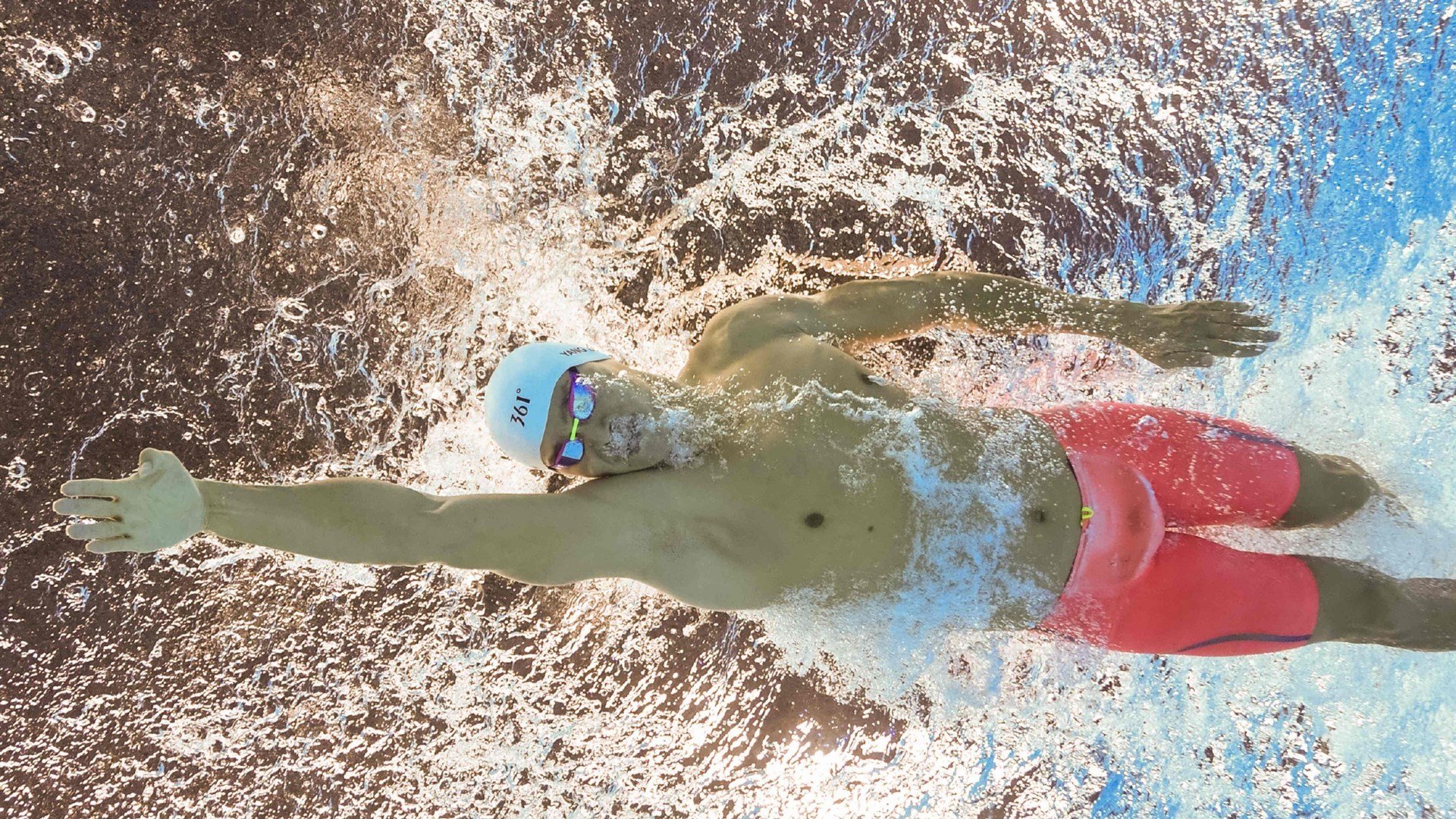 拜仁火力全开横扫对手